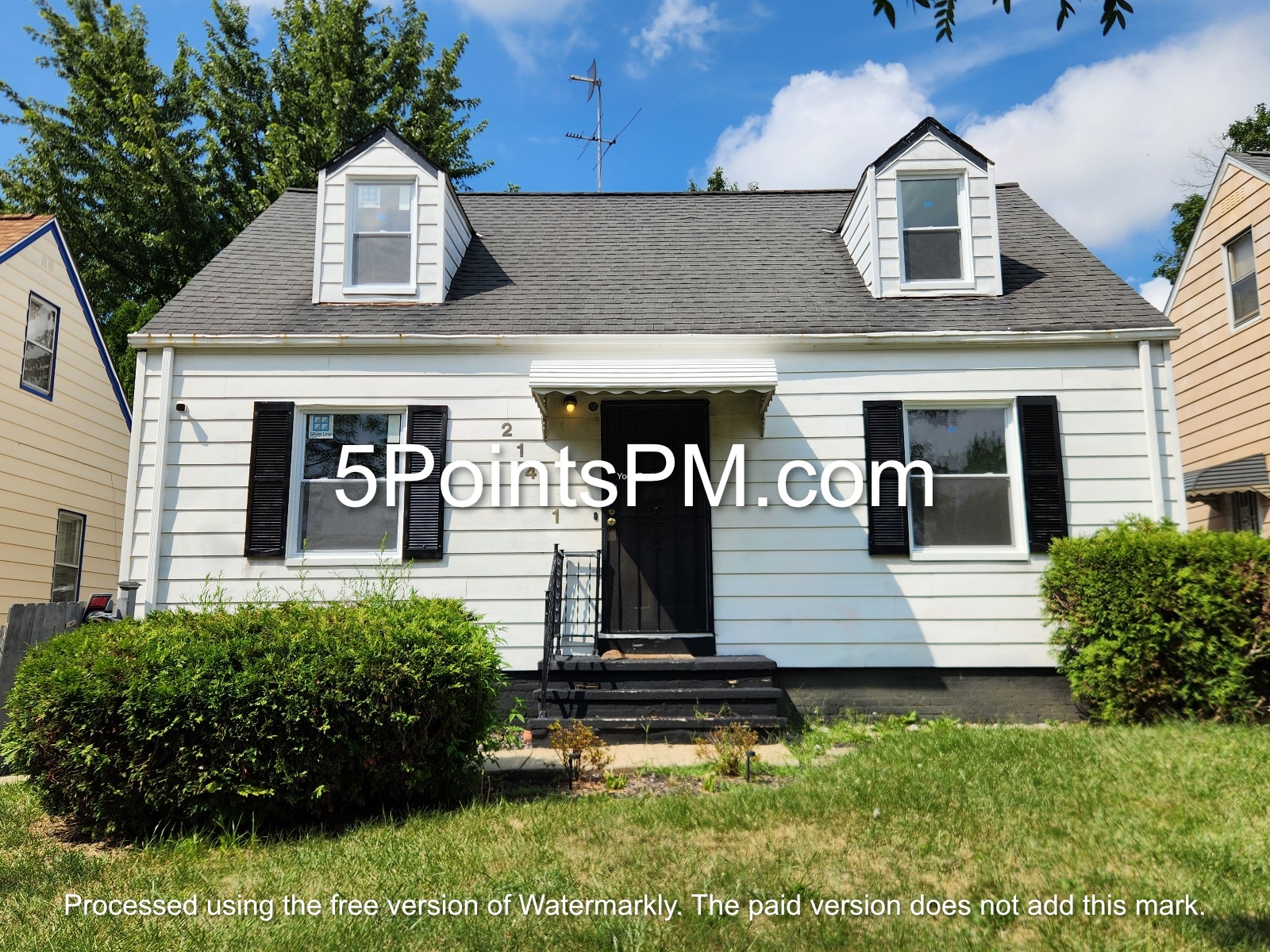 Property main image